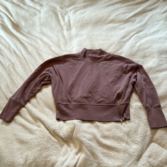 Old Navy Tops - Old Navy Women’s Petite Medium Super Soft Loose Crop Top Purple Sweatshirt